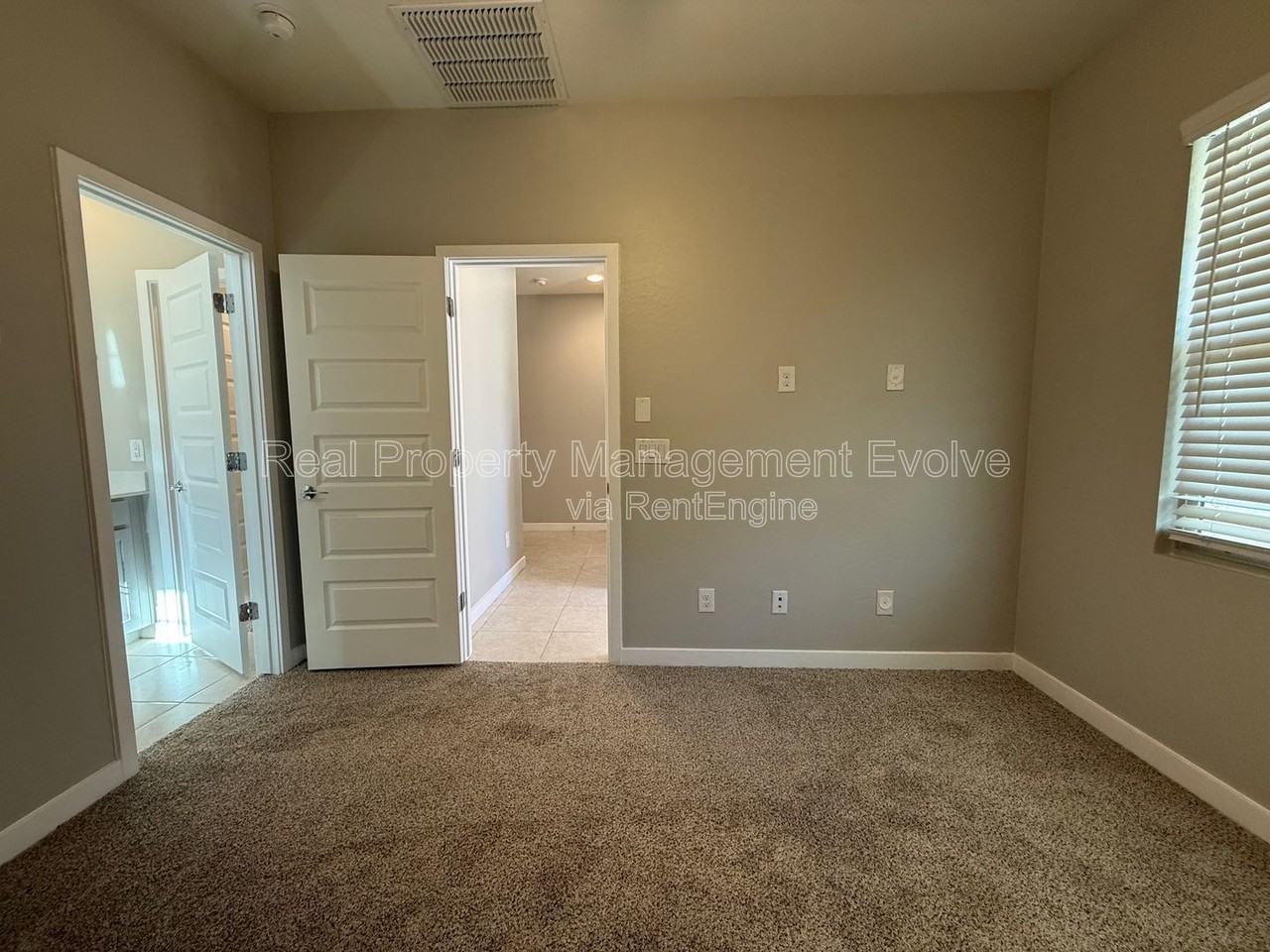4064 E Pony Ln #101 - Photo 6 of 34