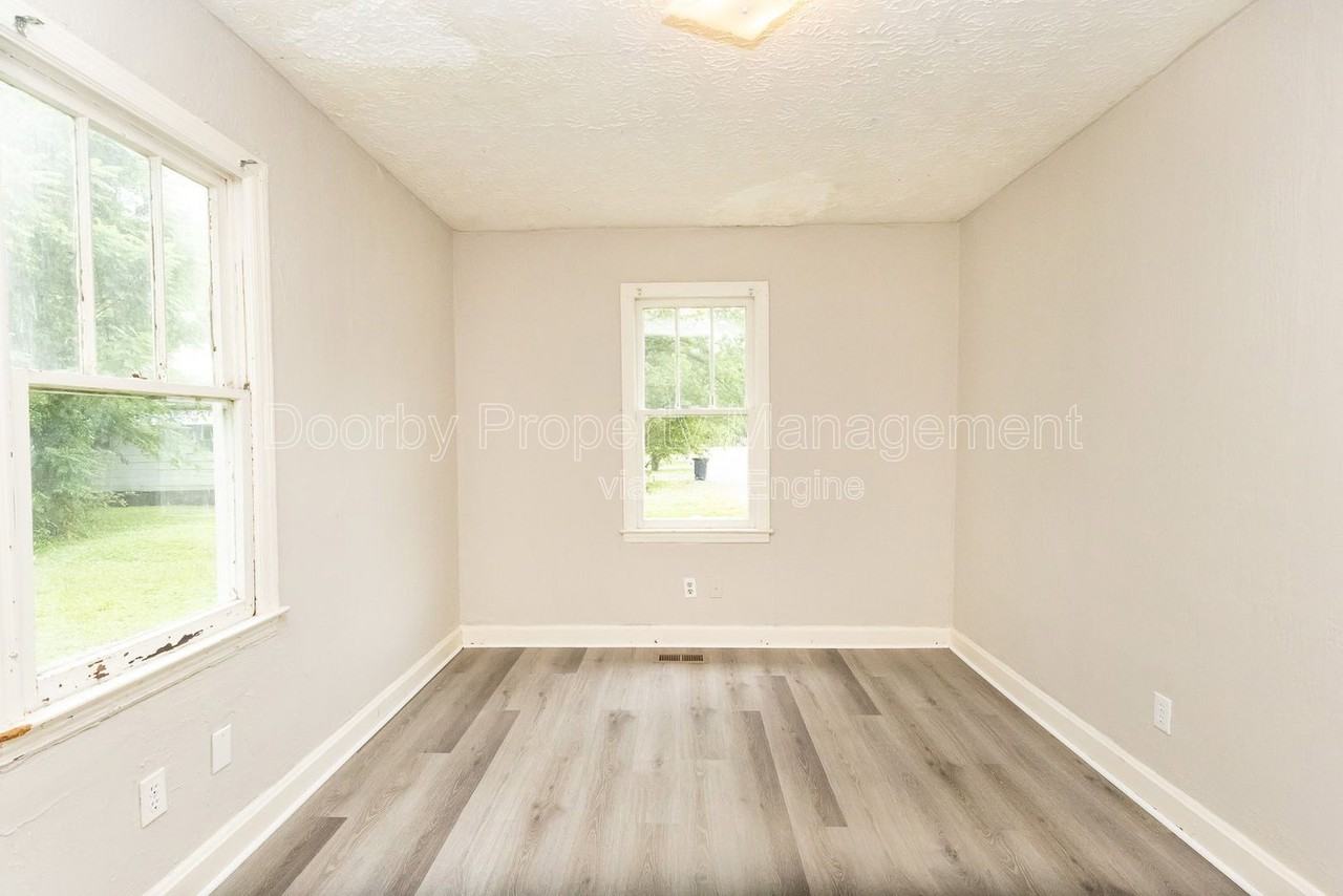 1023 Holland Johnson Rd #B - Photo 6 of 14
