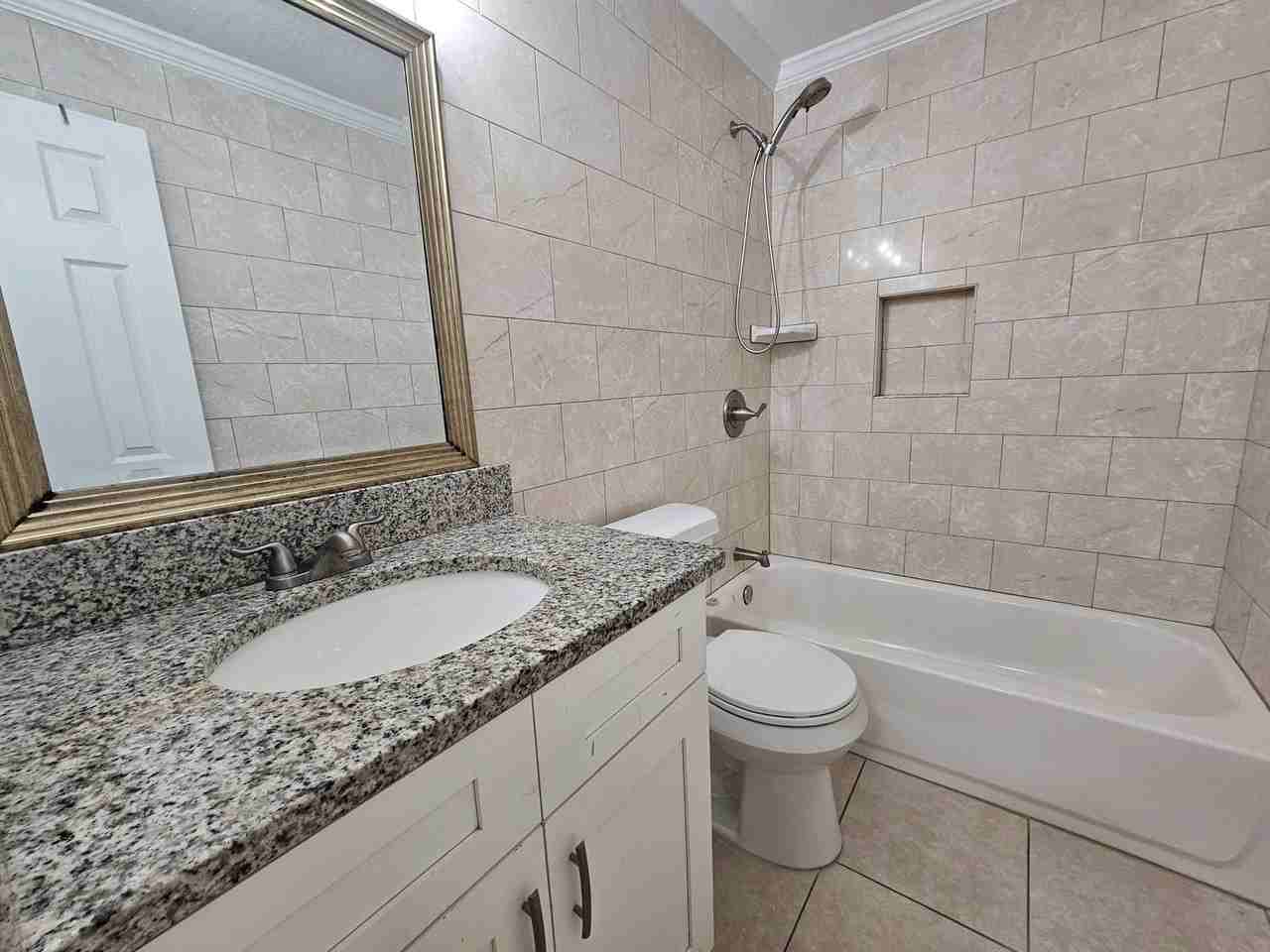 524 Taylor Rd - Photo 6 of 8