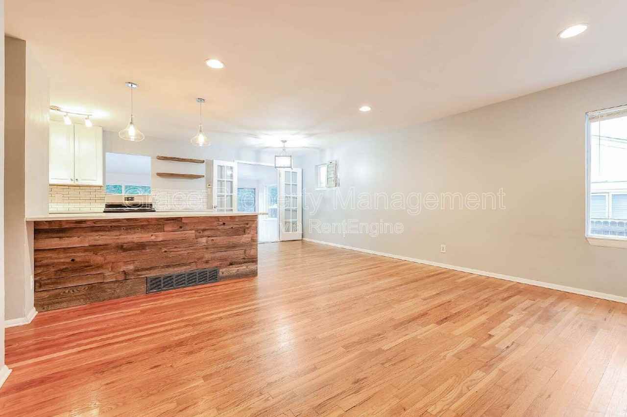1842 S Dahlia St - Photo 6 of 16