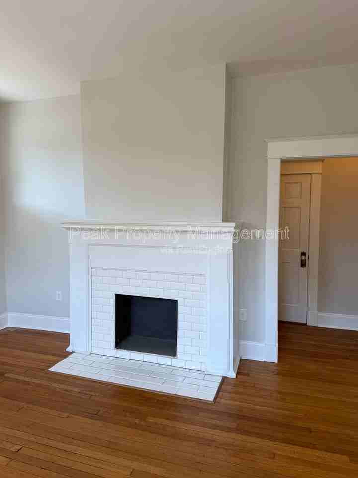 3400 Carolina Ave - Photo 5 of 34