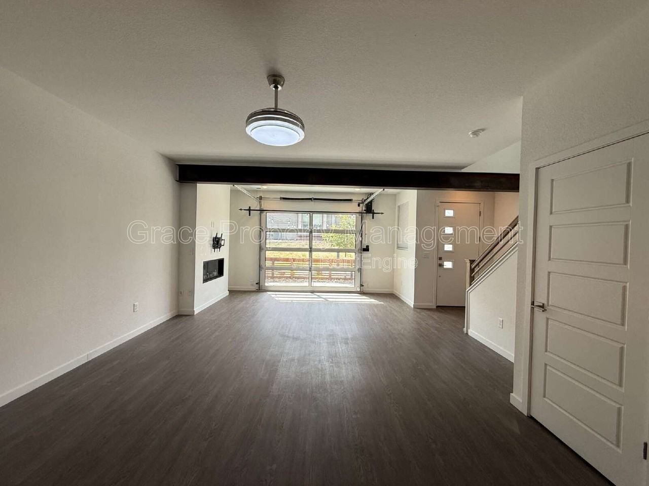 6387 Moore Ct - Photo 3 of 28