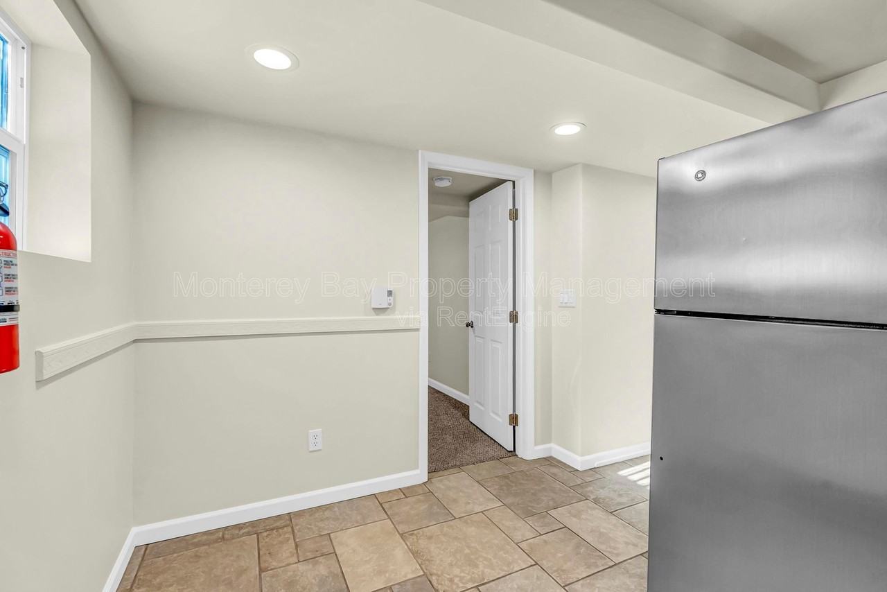 671 Mermaid Ave #1 - Photo 5 of 12