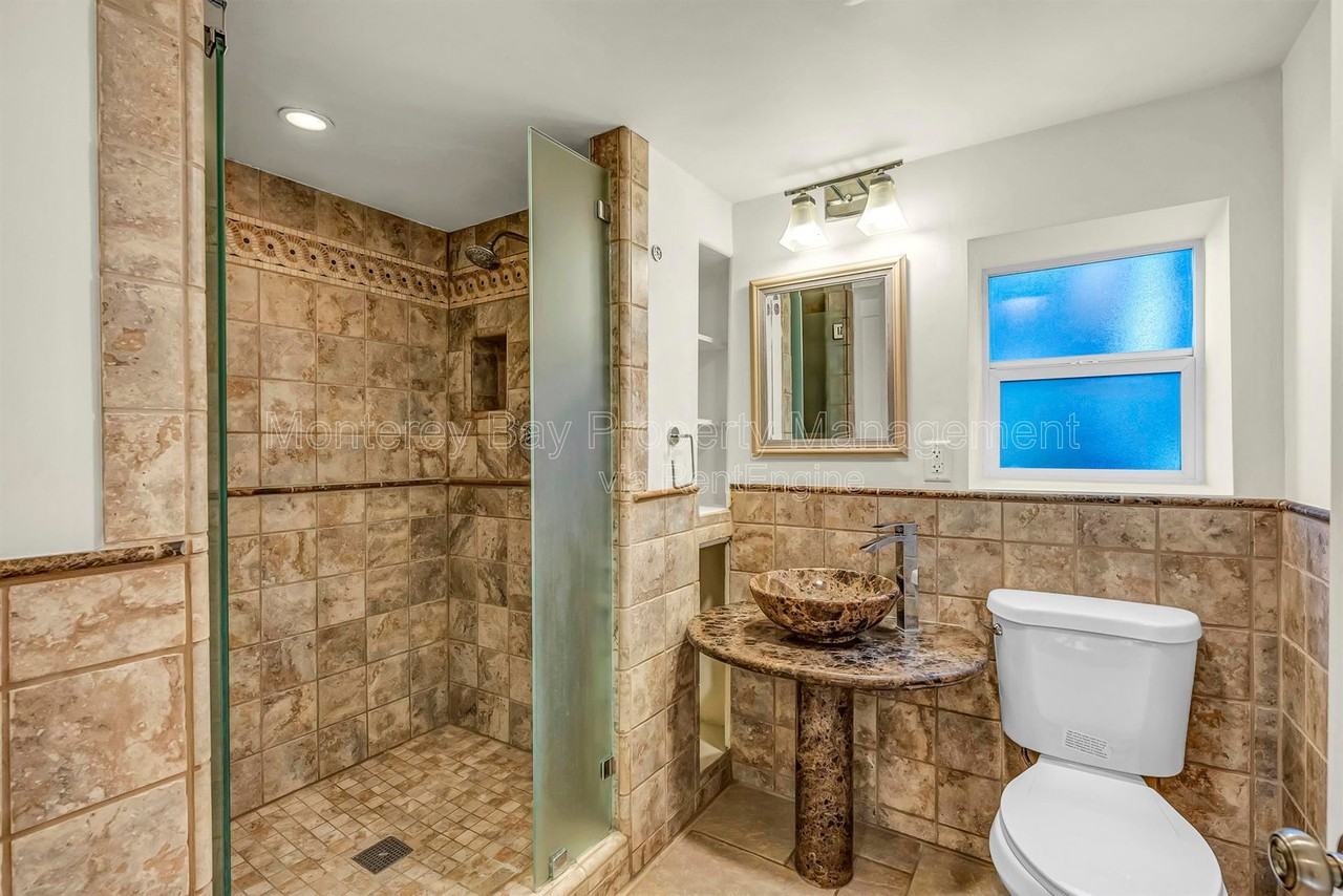 671 Mermaid Ave #1 - Photo 7 of 12