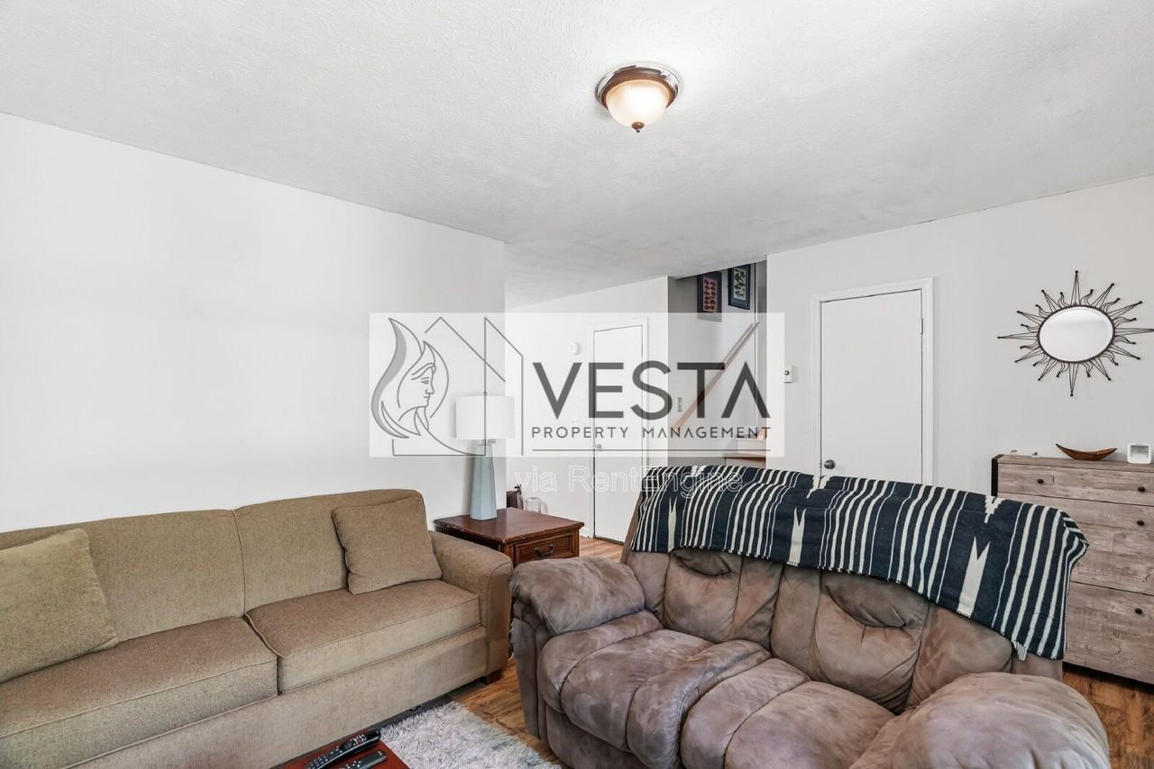 2 Laurel Brook Dr - Photo 5 of 24