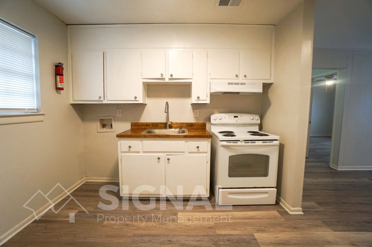 1305 16th St N #1305D - Photo 6 of 13