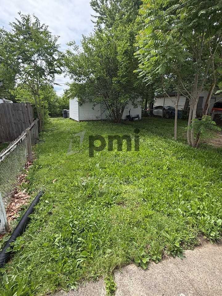 1512 N Gladstone Ave #1510-1510 - Photo 4 of 30