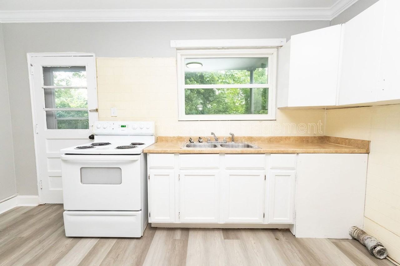 1301 N Orchard Knob Ave - Photo 6 of 13