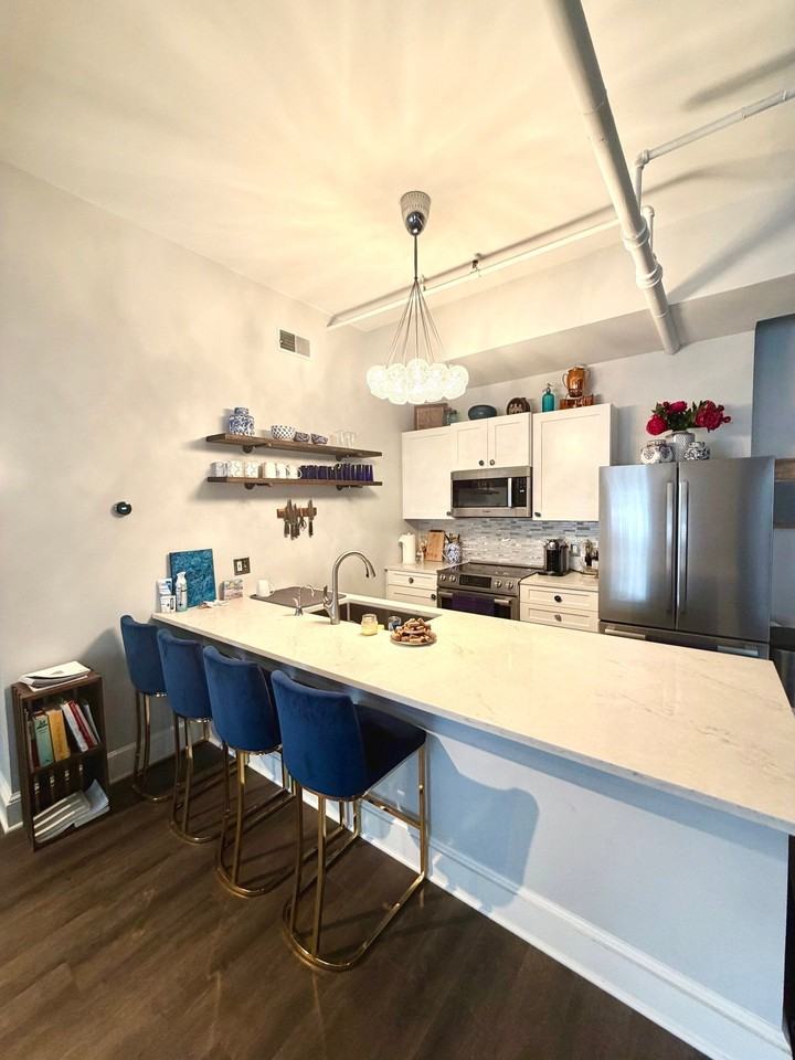 231 N Shippen St #224 - Photo 6 of 17