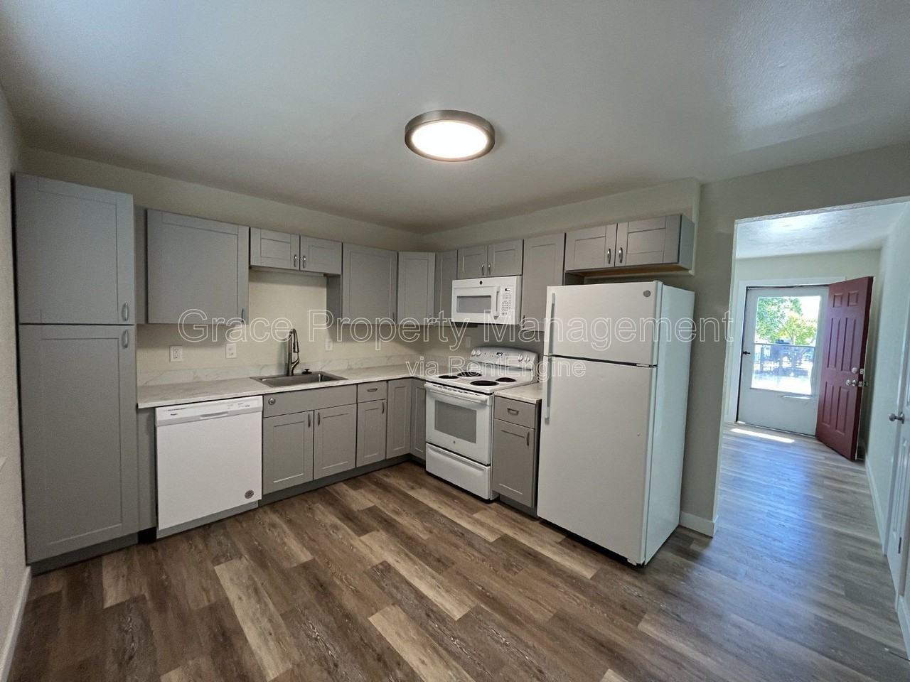 543 S 1st Way - Photo 4 of 19