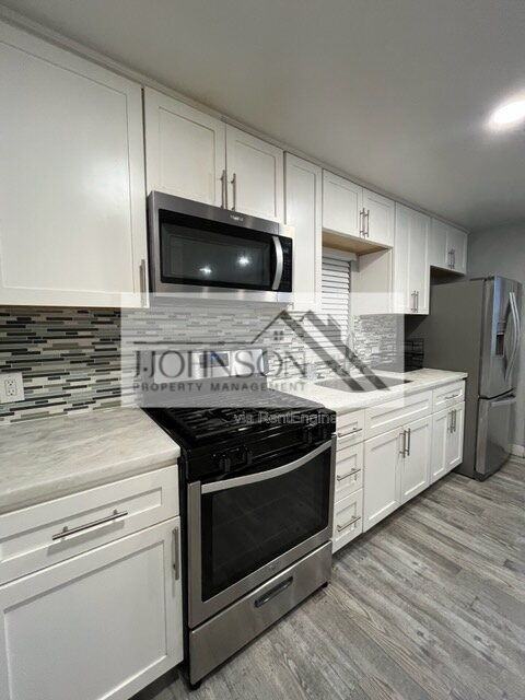 320 W Whittier Ave - Photo 4 of 7