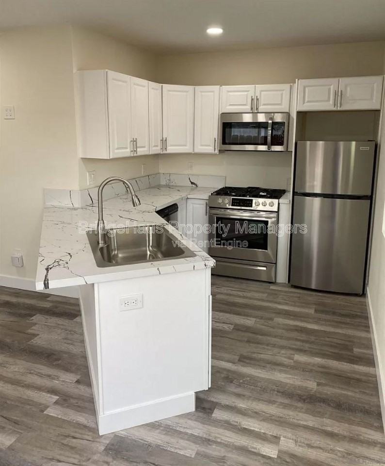 4436 Cherokee Ave - Photo 3 of 10