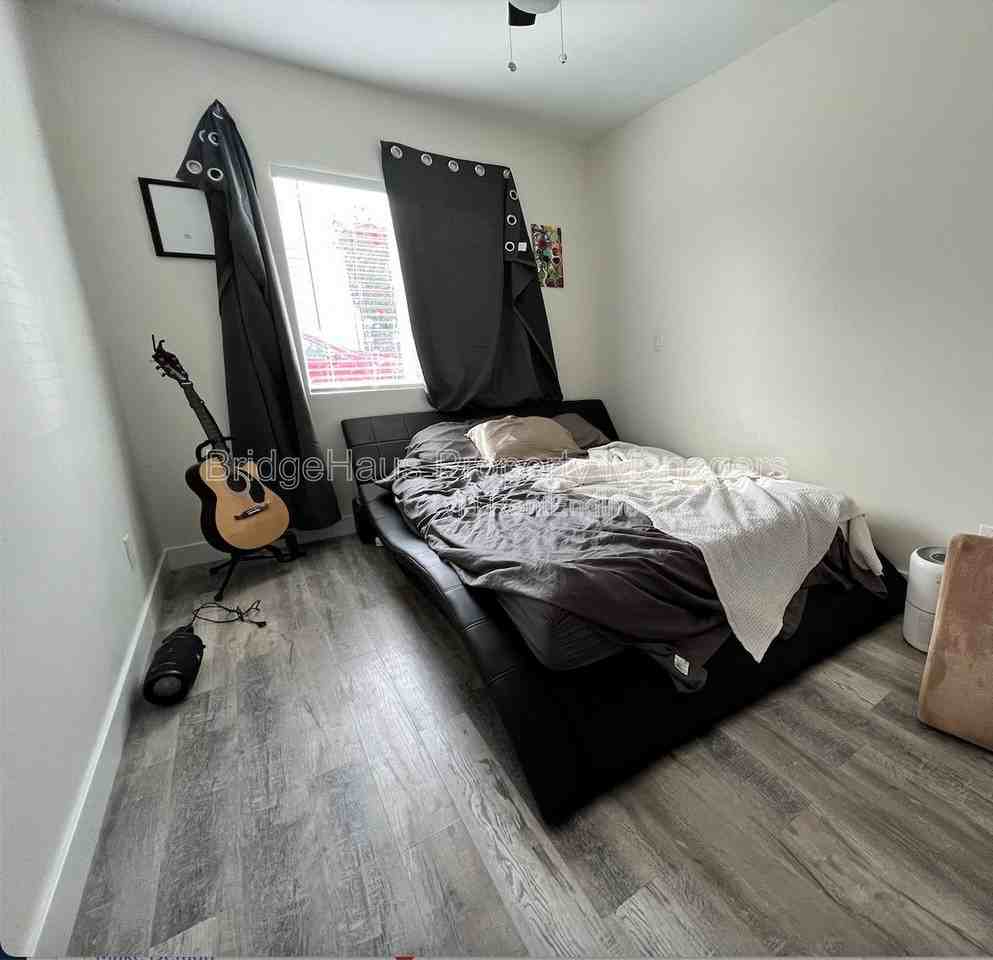 4436 Cherokee Ave - Photo 5 of 10