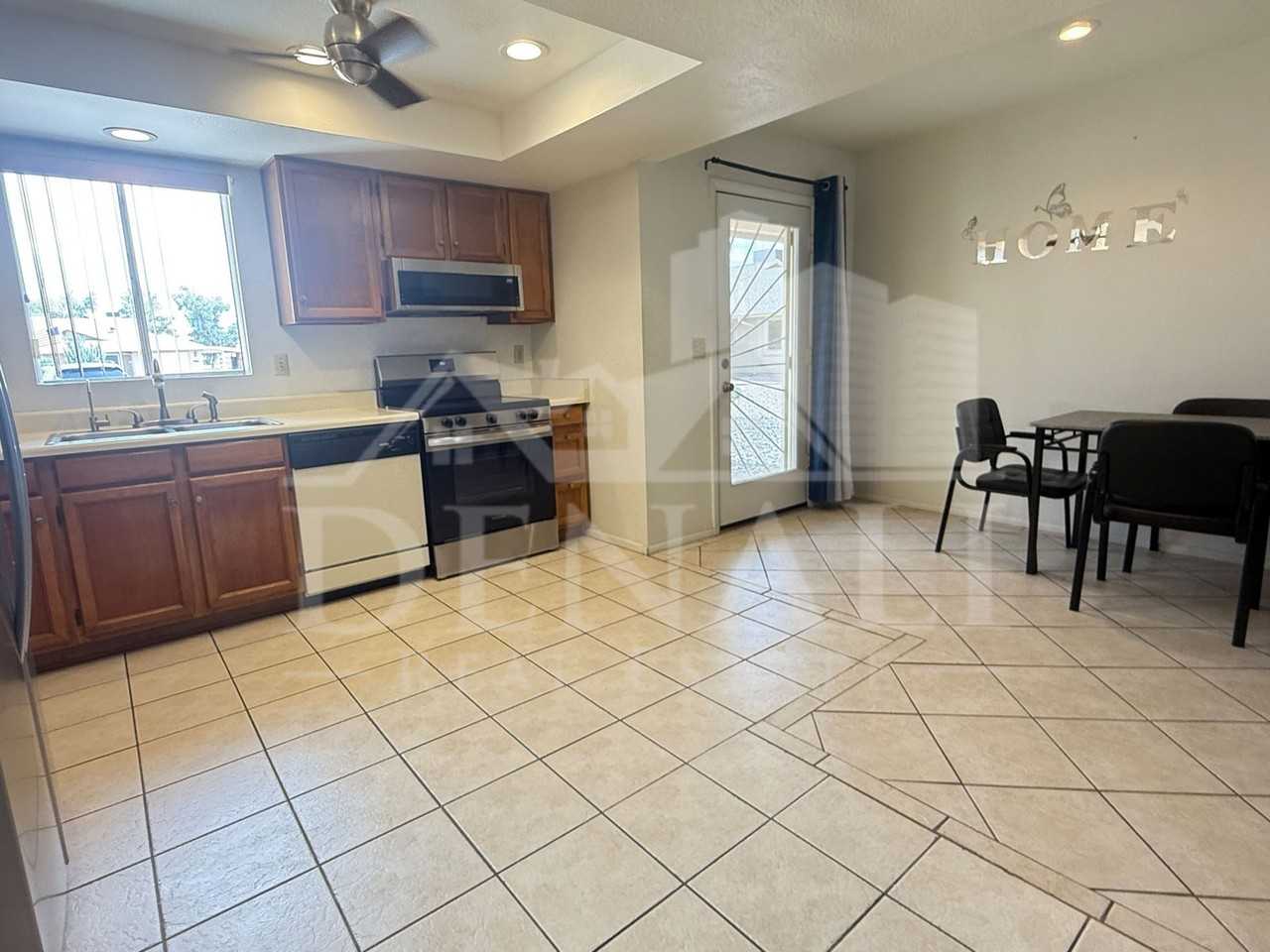 1612 Leisure World - Photo 3 of 35