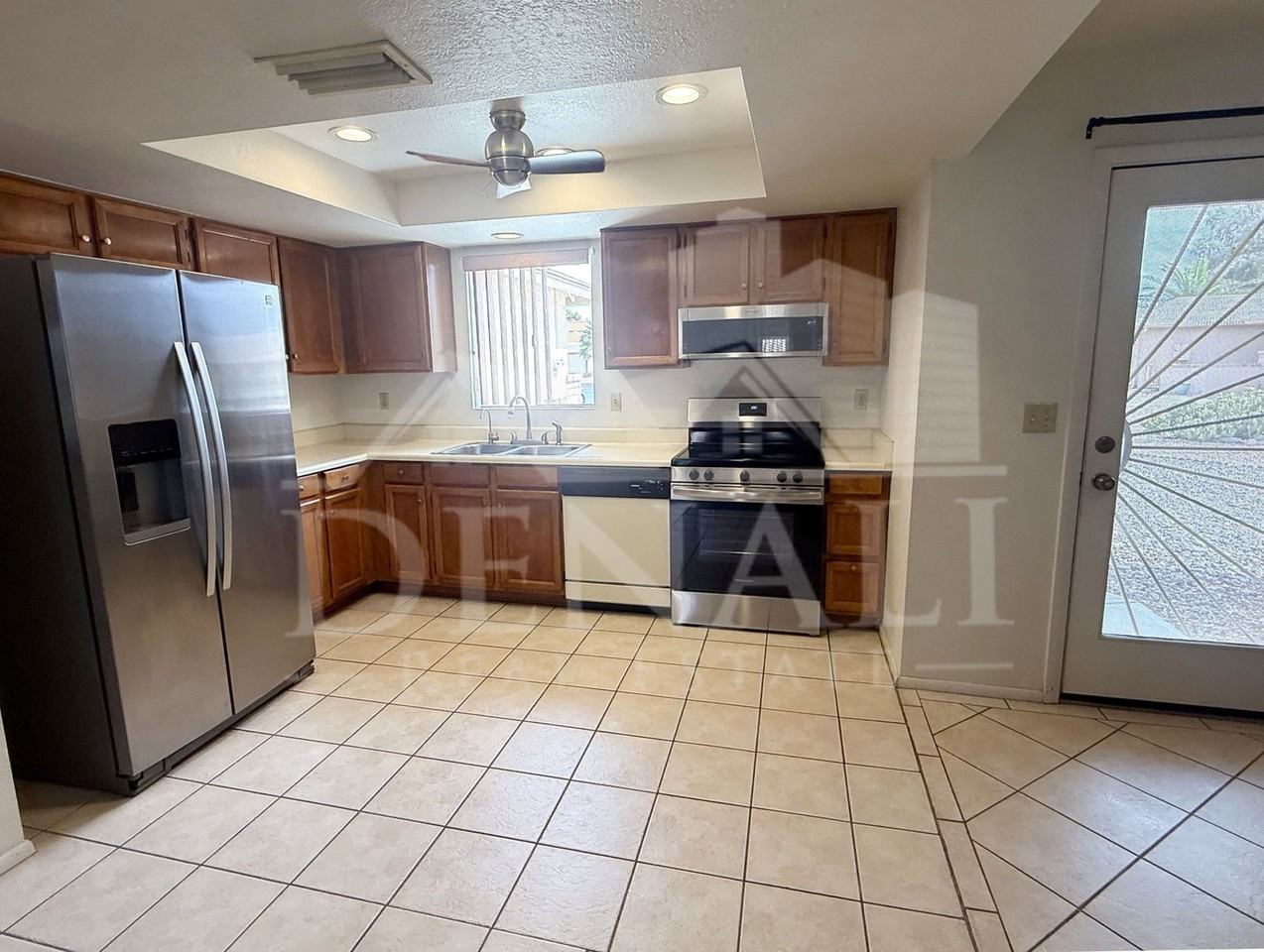 1612 Leisure World - Photo 4 of 35