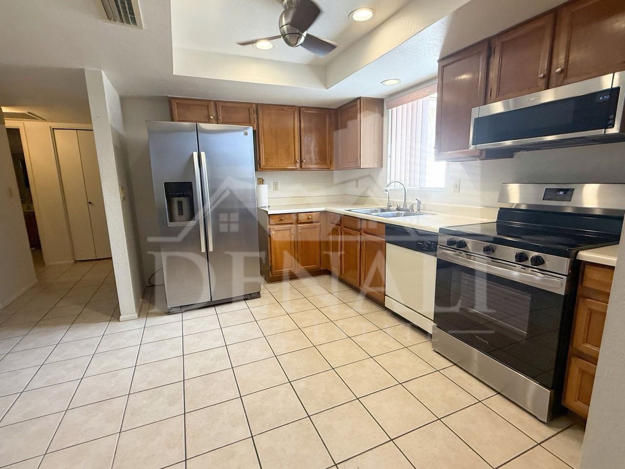 1612 Leisure World - Photo 6 of 35