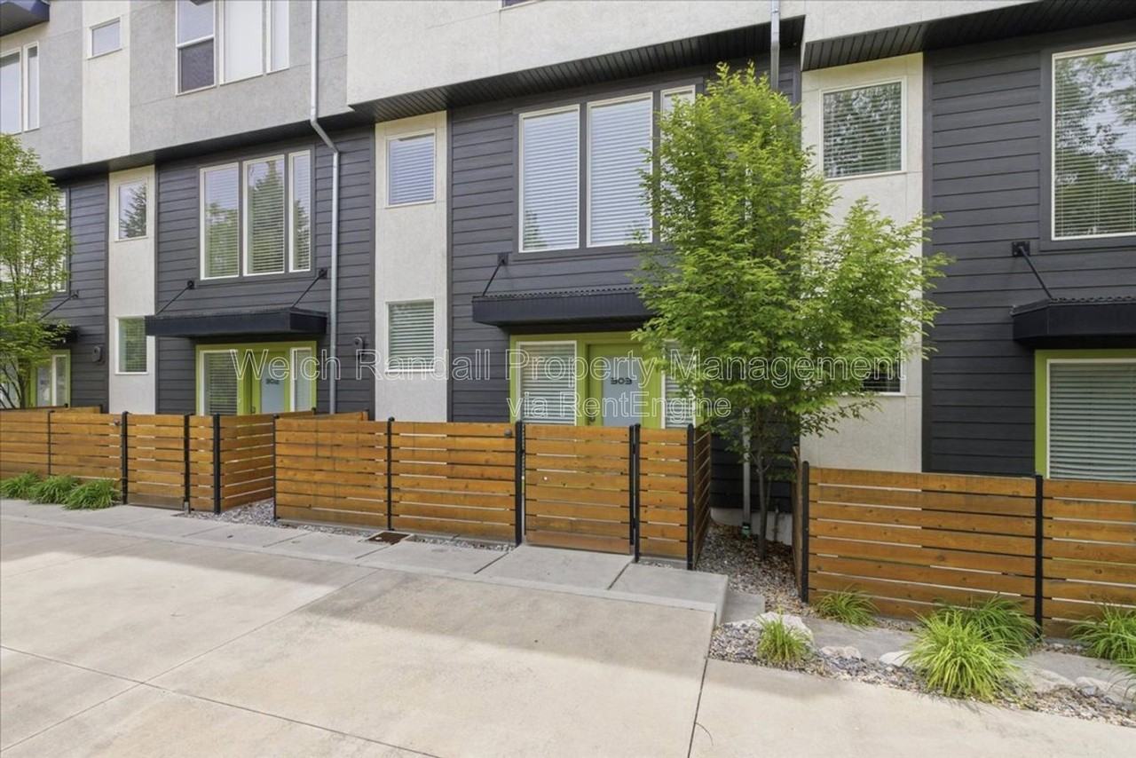 1315 E Crandall Ave #205 - Photo 2 of 23