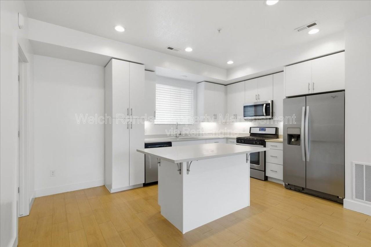 1315 E Crandall Ave #205 - Photo 6 of 23