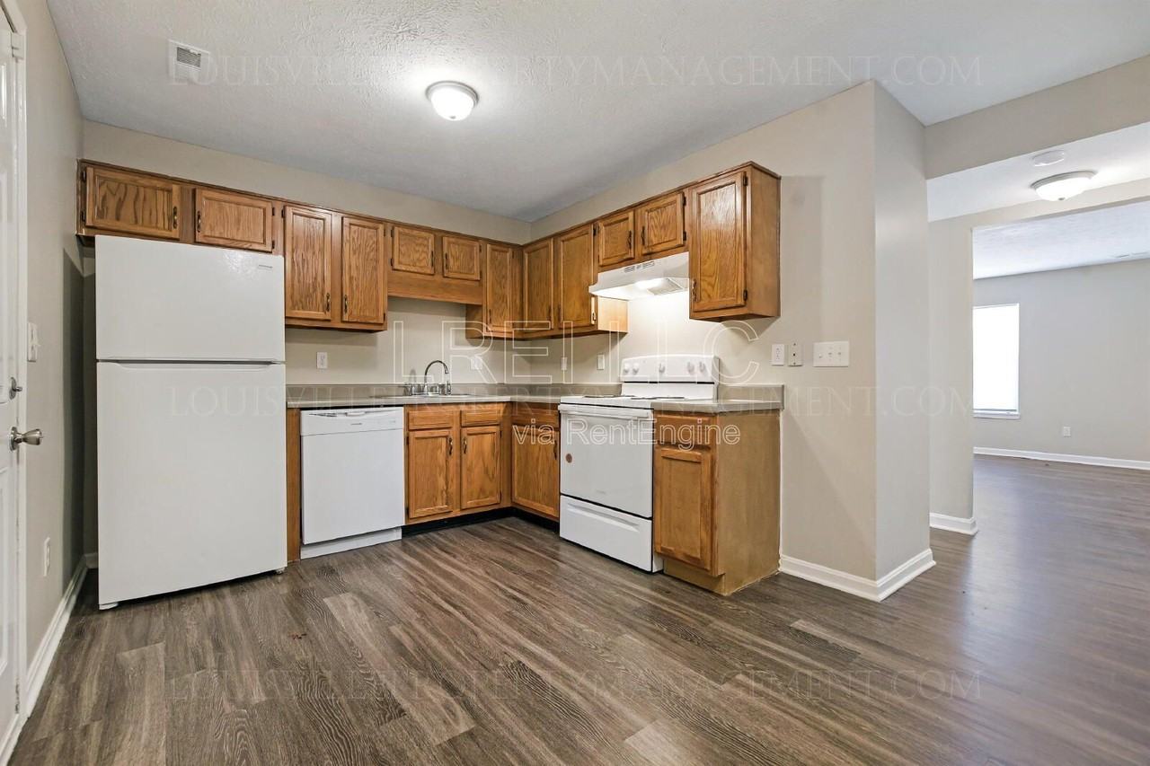 184 Cannon Ct #2 - Photo 4 of 14