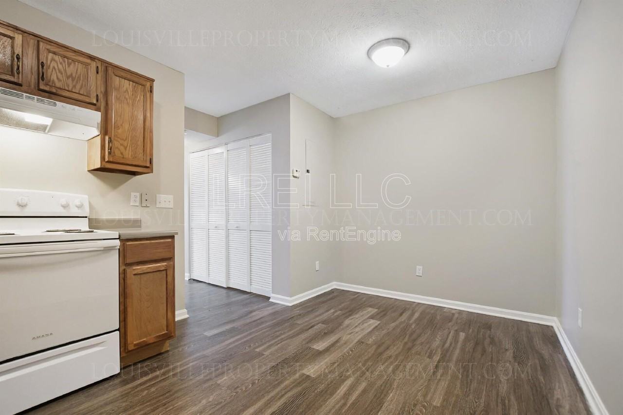 184 Cannon Ct #2 - Photo 5 of 14