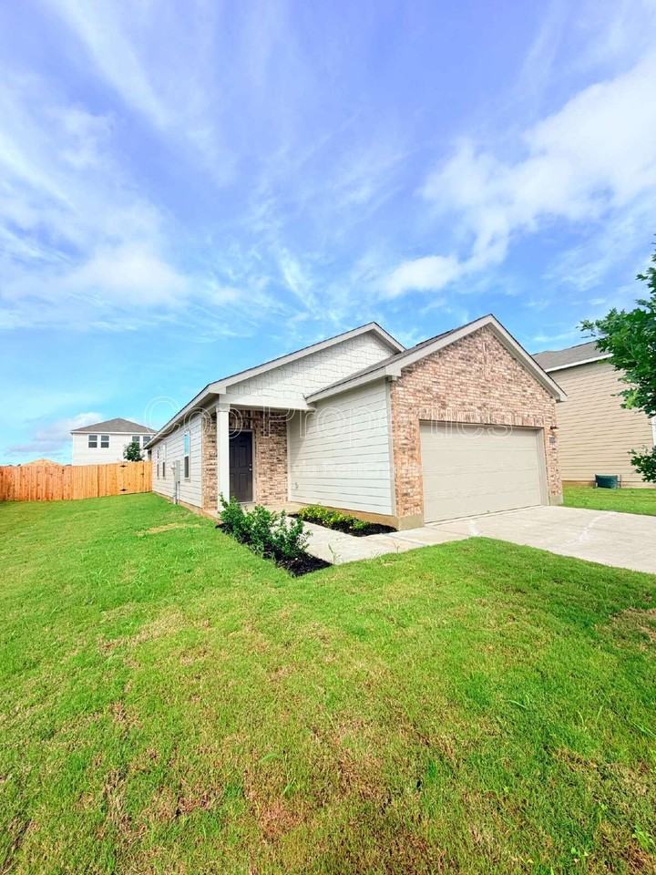 12807 Prairie Vly - Photo 2 of 24