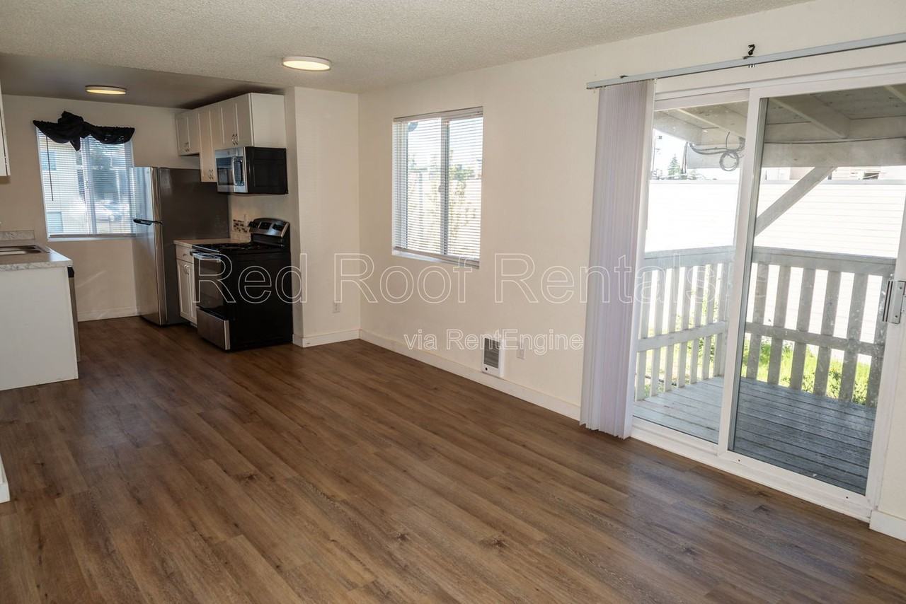 3411 92nd St S #17 - Photo 6 of 17