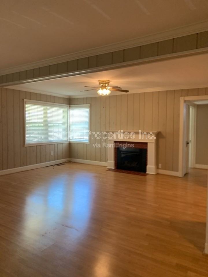 705 Courtland Ave - Photo 2 of 10