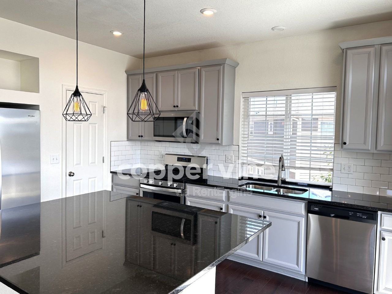 8070 E 128th Pl - Photo 7 of 27
