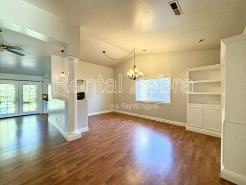 1445 Cameron Ln - Photo 4 of 25