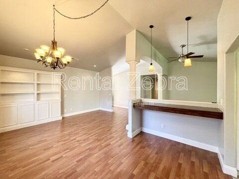 1445 Cameron Ln - Photo 5 of 25