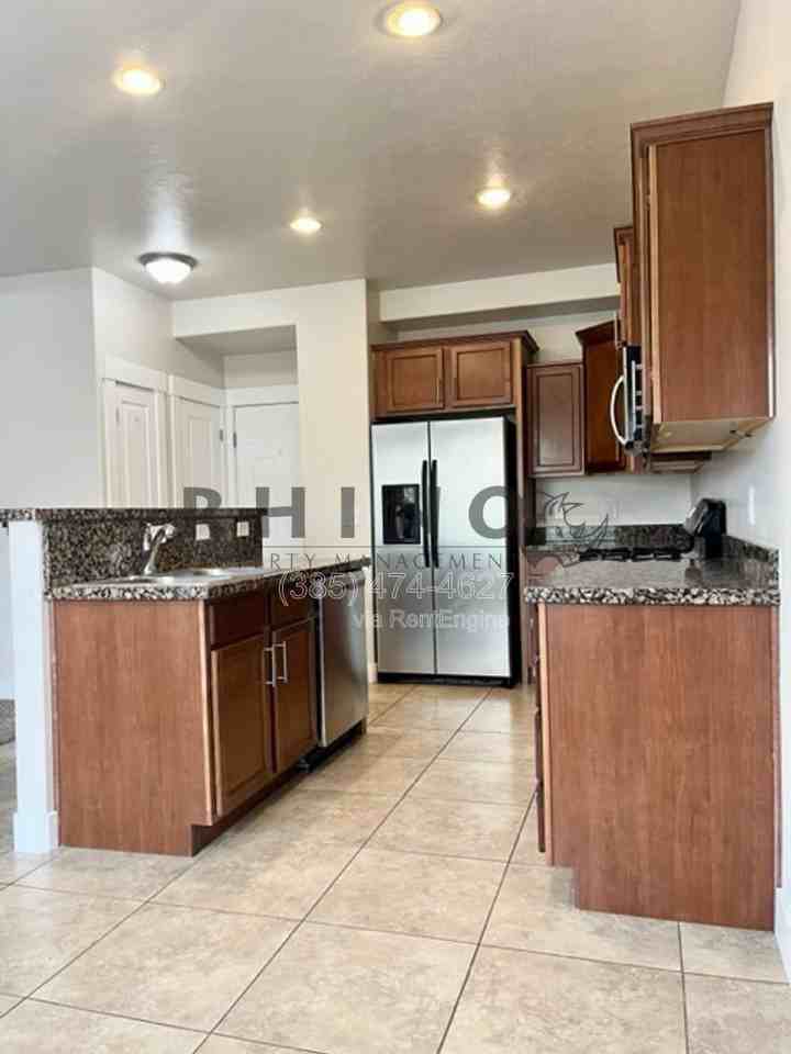 8974 S Quarry Stone Way - Photo 2 of 22
