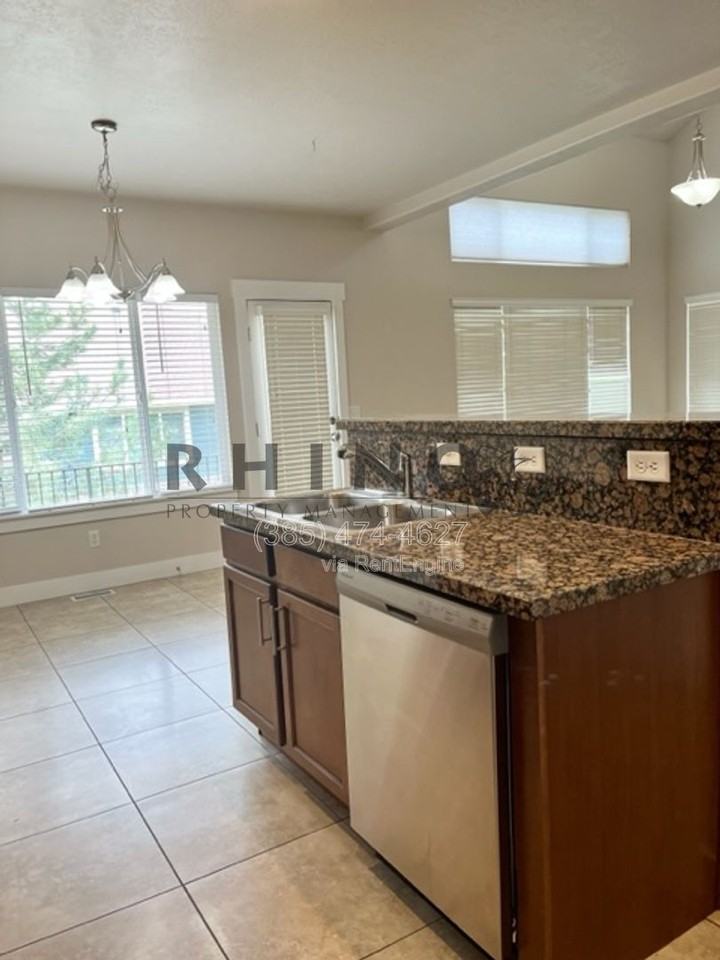 8974 S Quarry Stone Way - Photo 4 of 22