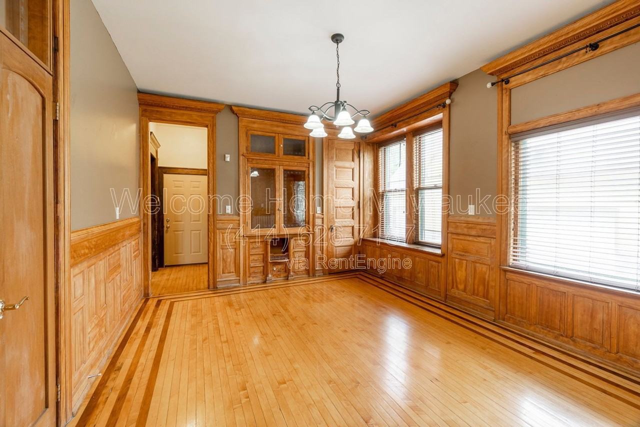 2052 N 1st St #1 - Photo 5 of 12