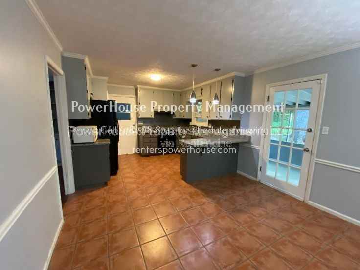 4453 Old Mabry Pl Ne - Photo 5 of 39