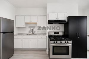 featured image of 55 Potter St #2