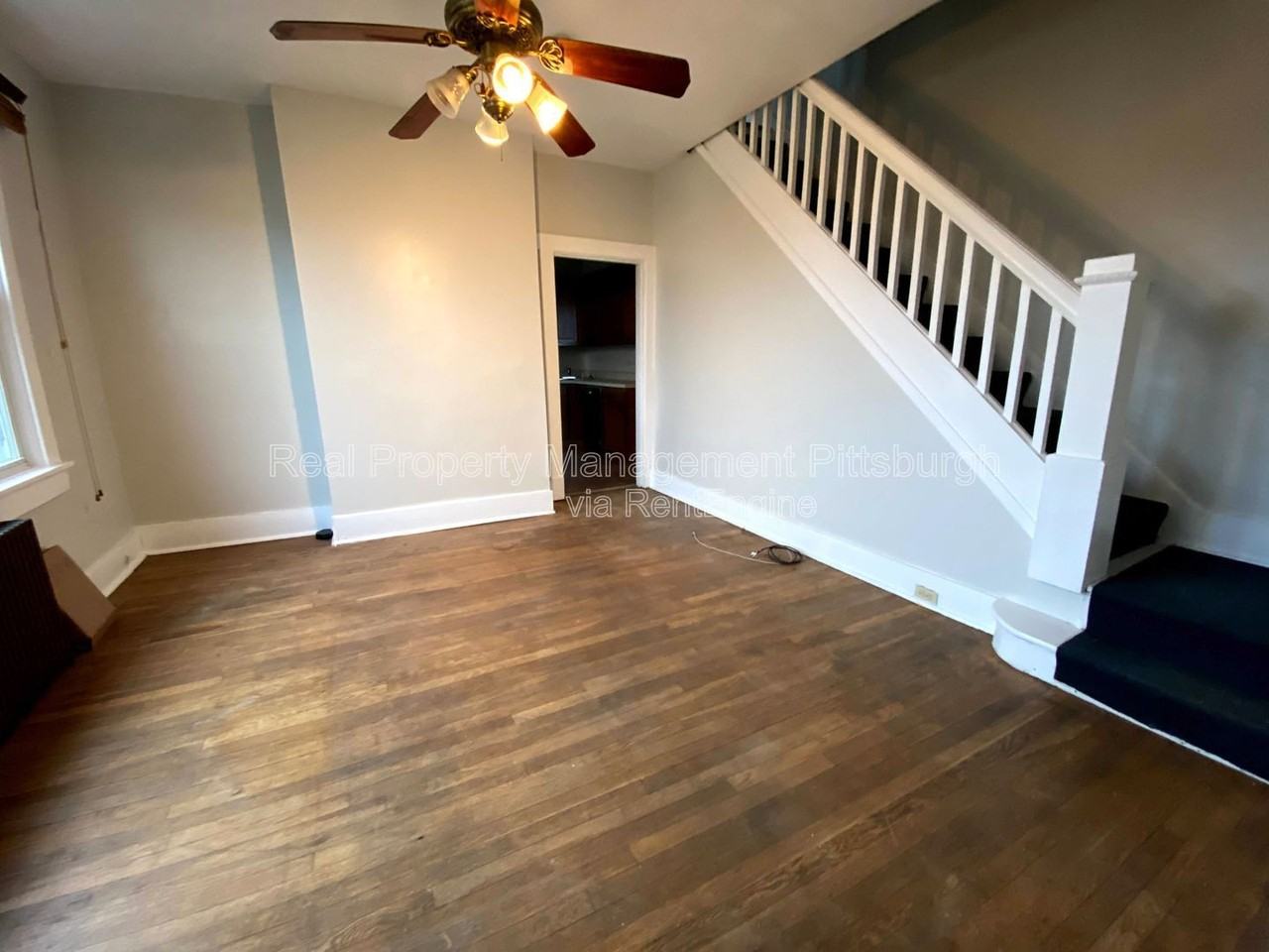 318 Kaercher St - Photo 3 of 12