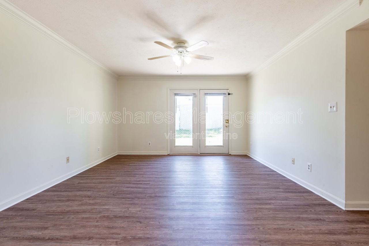 4406 S Brook St #27 - Photo 3 of 17