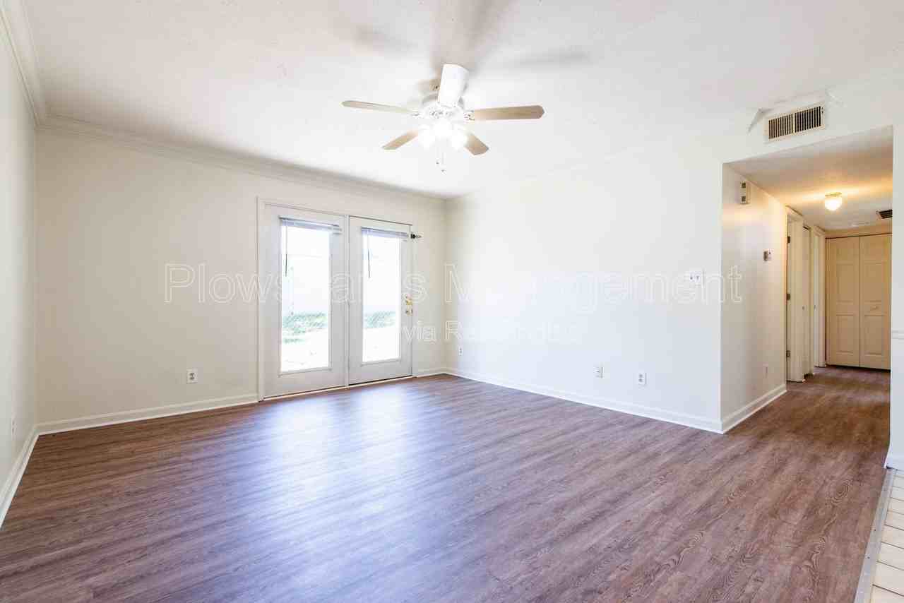 4406 S Brook St #27 - Photo 4 of 17