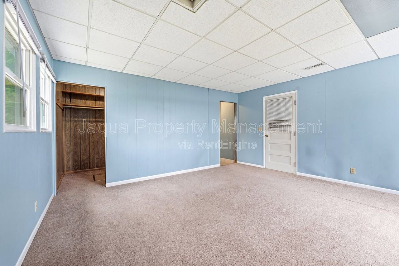 9107 W End Dr - Photo 6 of 25