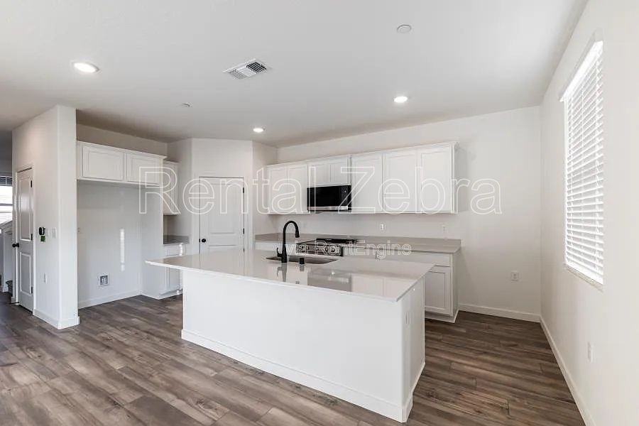 4614 Jema Way - Photo 6 of 21