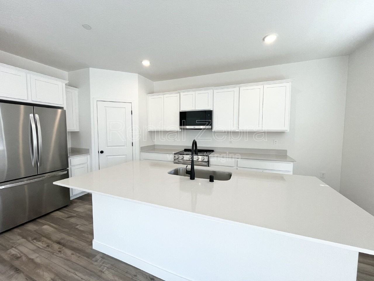 4614 Jema Way - Photo 7 of 21
