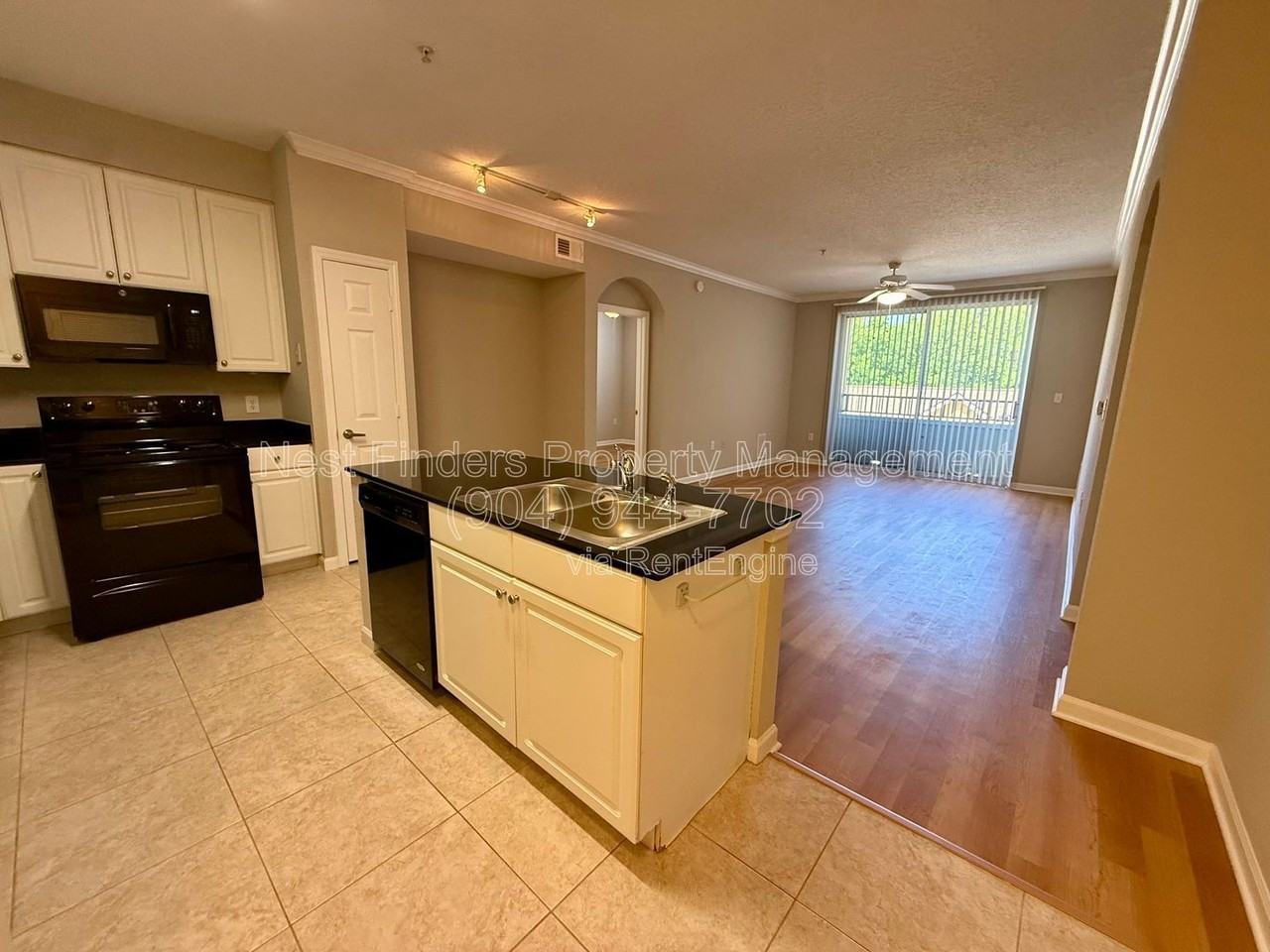 8539 Gate Pkwy W #9239 - Photo 3 of 24