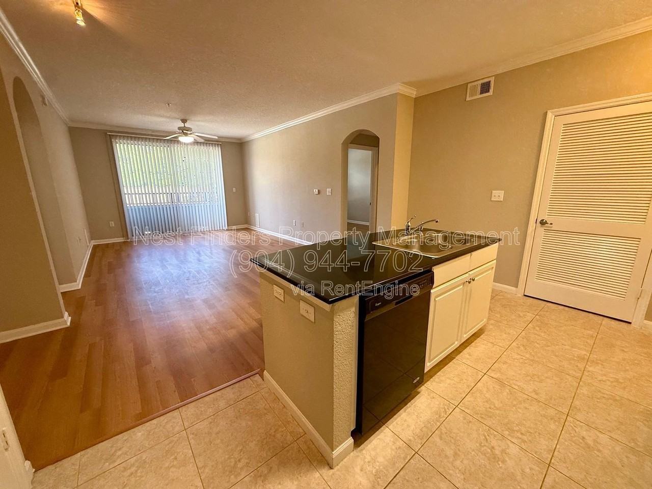 8539 Gate Pkwy W #9239 - Photo 4 of 24