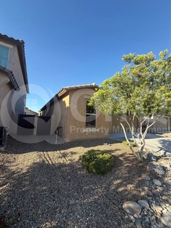 988 W Calle Monte Lindo - Photo 3 of 23