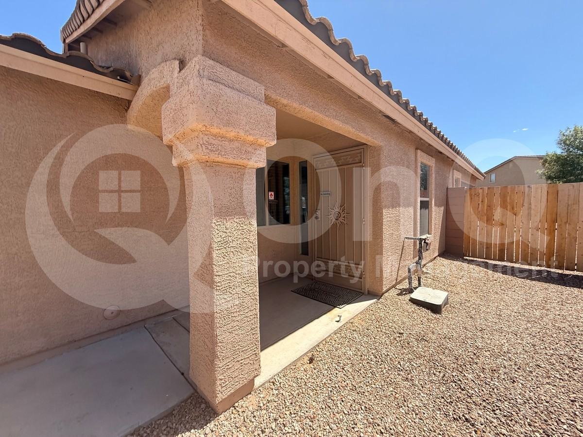 8753 N Moonfire Dr - Photo 5 of 43
