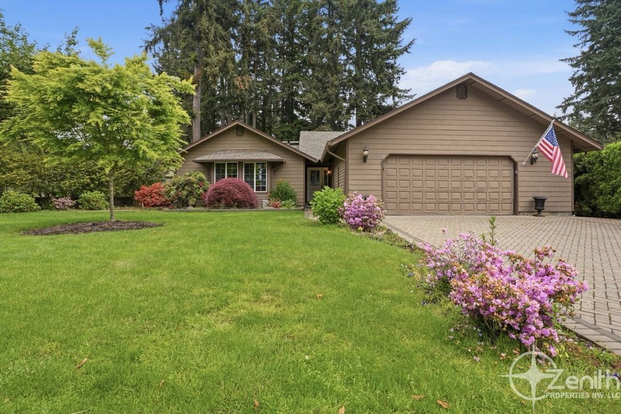 13902 Ne Piper Rd #B - Photo 2 of 18