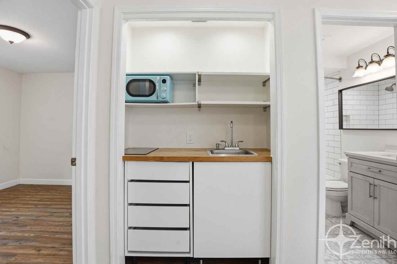 13902 Ne Piper Rd #B - Photo 5 of 18