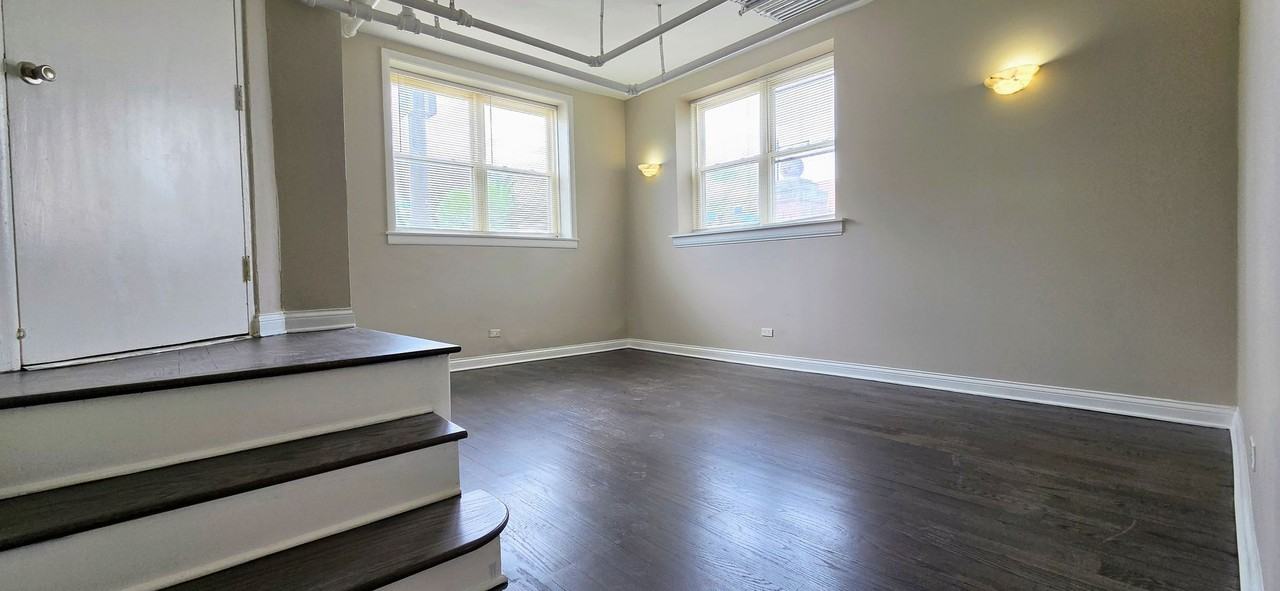 4764 N Virginia Ave #F - Photo 2 of 16