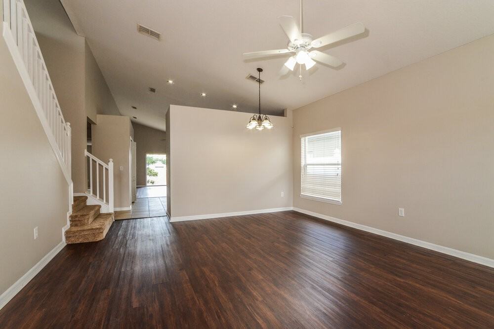 7751 Beridale Ct - Photo 5 of 17