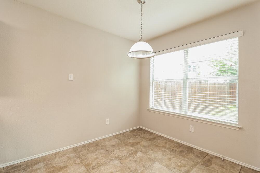 10628 Wild Oak Dr - Photo 7 of 17
